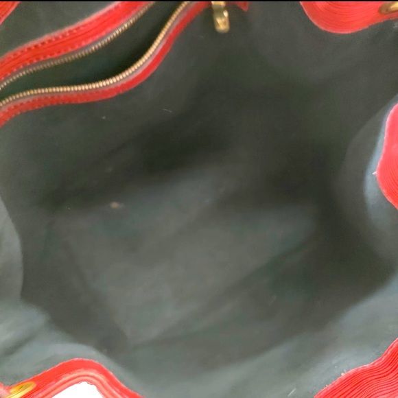- Louis Vuitton LV Shoulder Bag M44107 Petit Noe Red Epi made in France 🇫🇷 - Picture 7 of 8